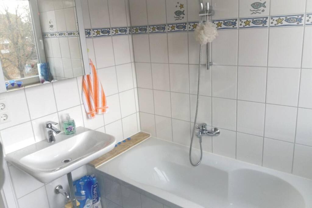 Neue, Helle Wohnung In Ludwigsburg, Nah Am Schloss Экстерьер фото